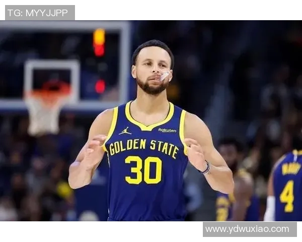 詹姆斯再遭质疑数据造假输球时得分历史第一杜兰特第八库里未入榜